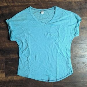 Old Navy Tee Medium